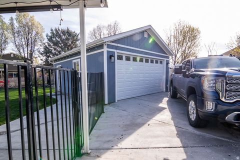 Tiny photo for 5204 S BRIGHT MORNING CIR, Taylorsville, UT 84123 (MLS # 2150866)