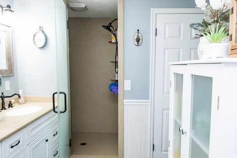 Tiny photo for 5204 S BRIGHT MORNING CIR, Taylorsville, UT 84123 (MLS # 2150866)