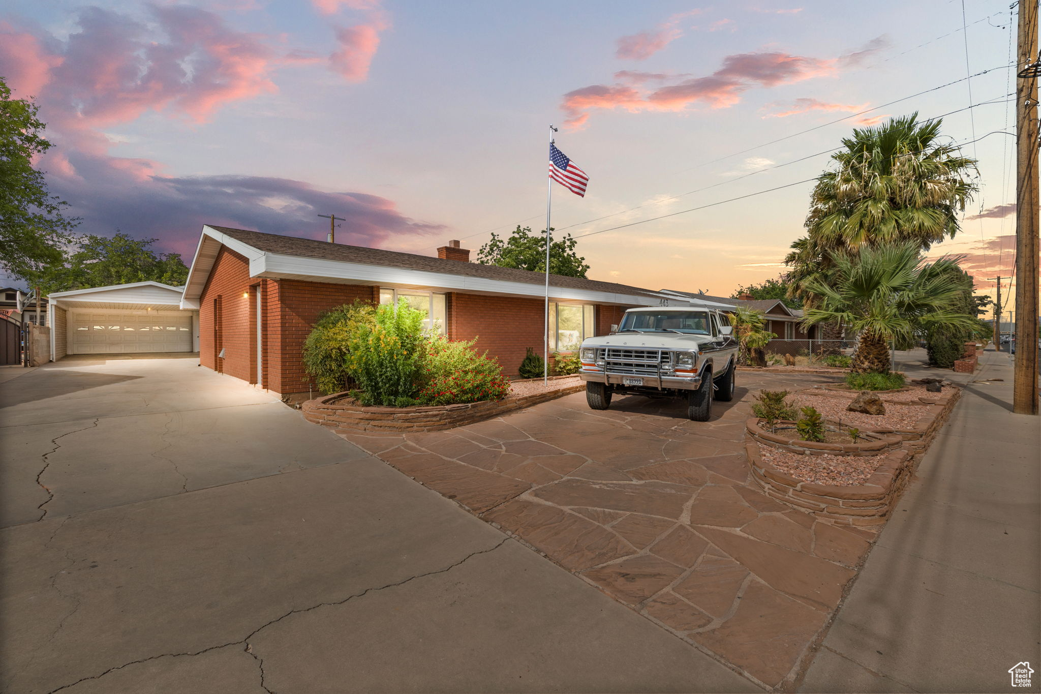 JOSEPH E OLSEN BLK 7-B - Residential
