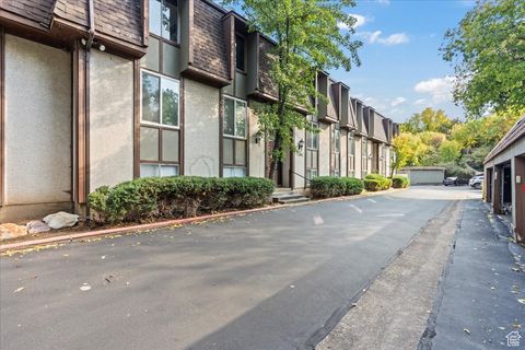 Tiny photo for 5396 S WILLOW LN E #E, Murray, UT 84107 (MLS # 2118996)