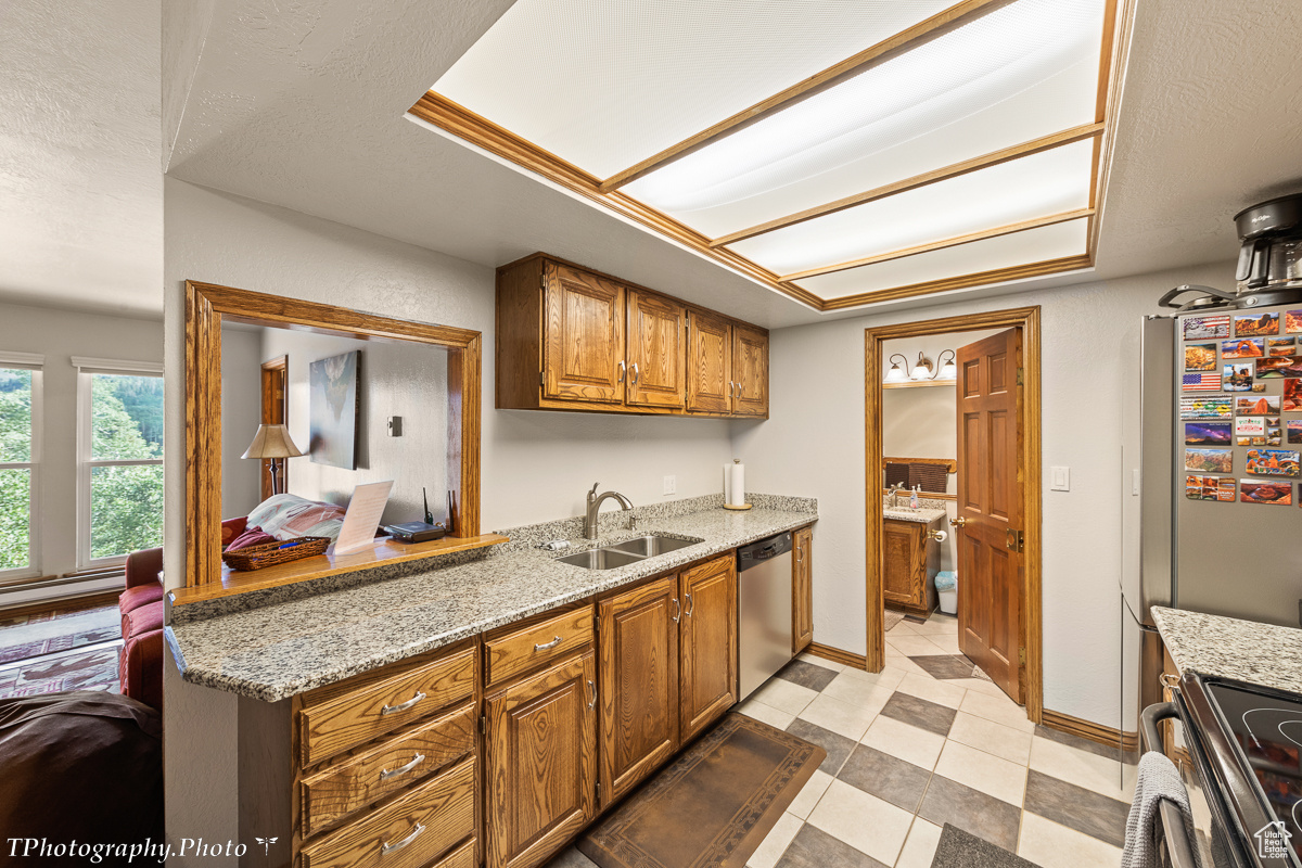 150 W Ridge View St #240, Brian Head, Utah image 21