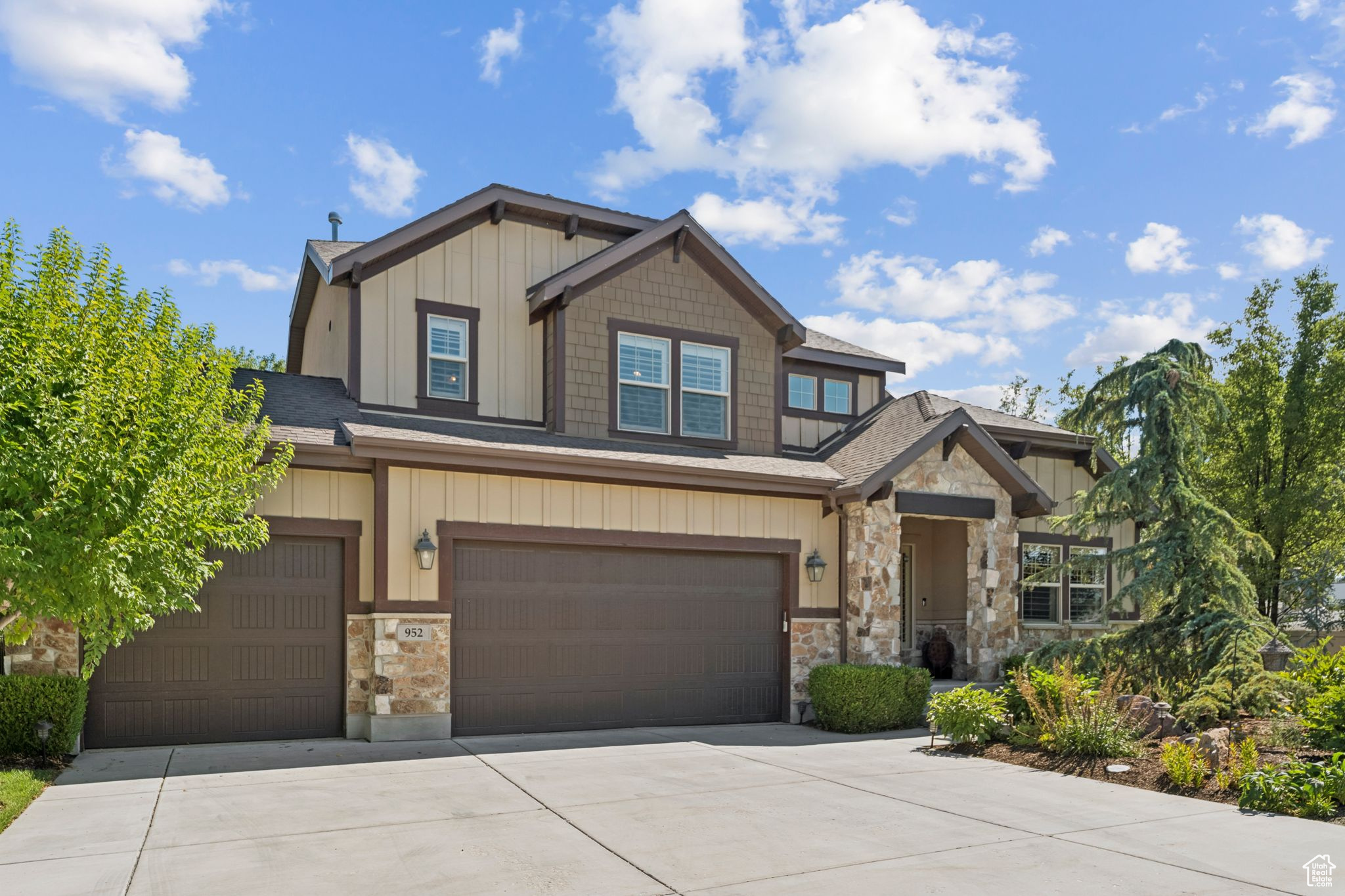 BRIDGES ON VINE PUD - Residential
