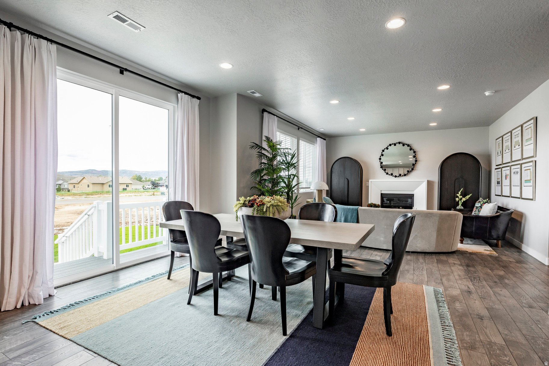 FRANCIS COMMONS - Residential