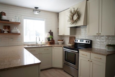 Tiny photo for 652 E CLEARWATER DR N, Layton, UT 84041 (MLS # 2186046)