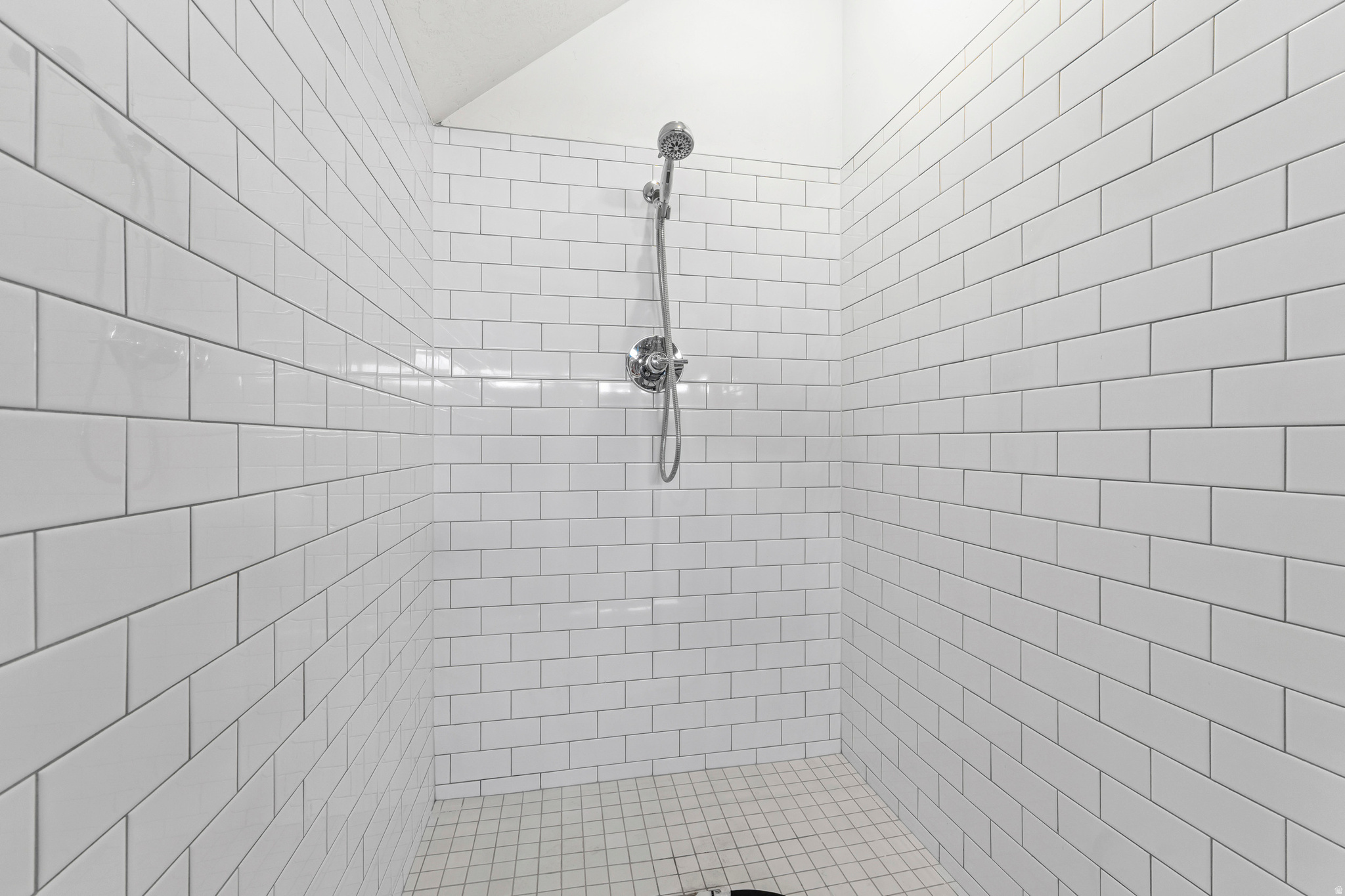 SHORELINE CREEKSIDE - Residential