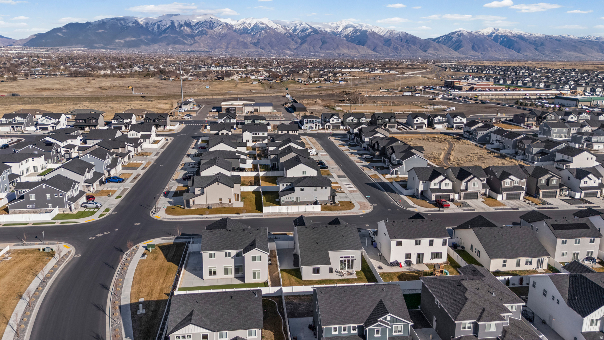 SHORELINE CREEKSIDE - Residential
