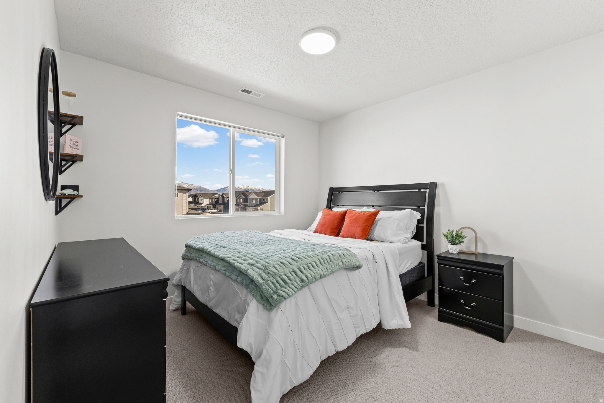 SHORELINE CREEKSIDE - Residential