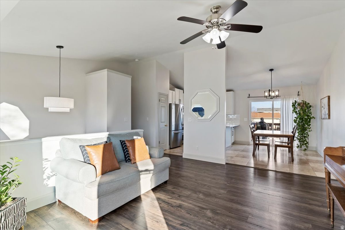 SIERRA ESTATES - Residential