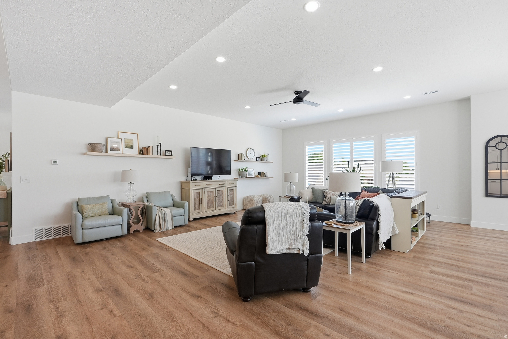 CLOVER RIDGE - Residential