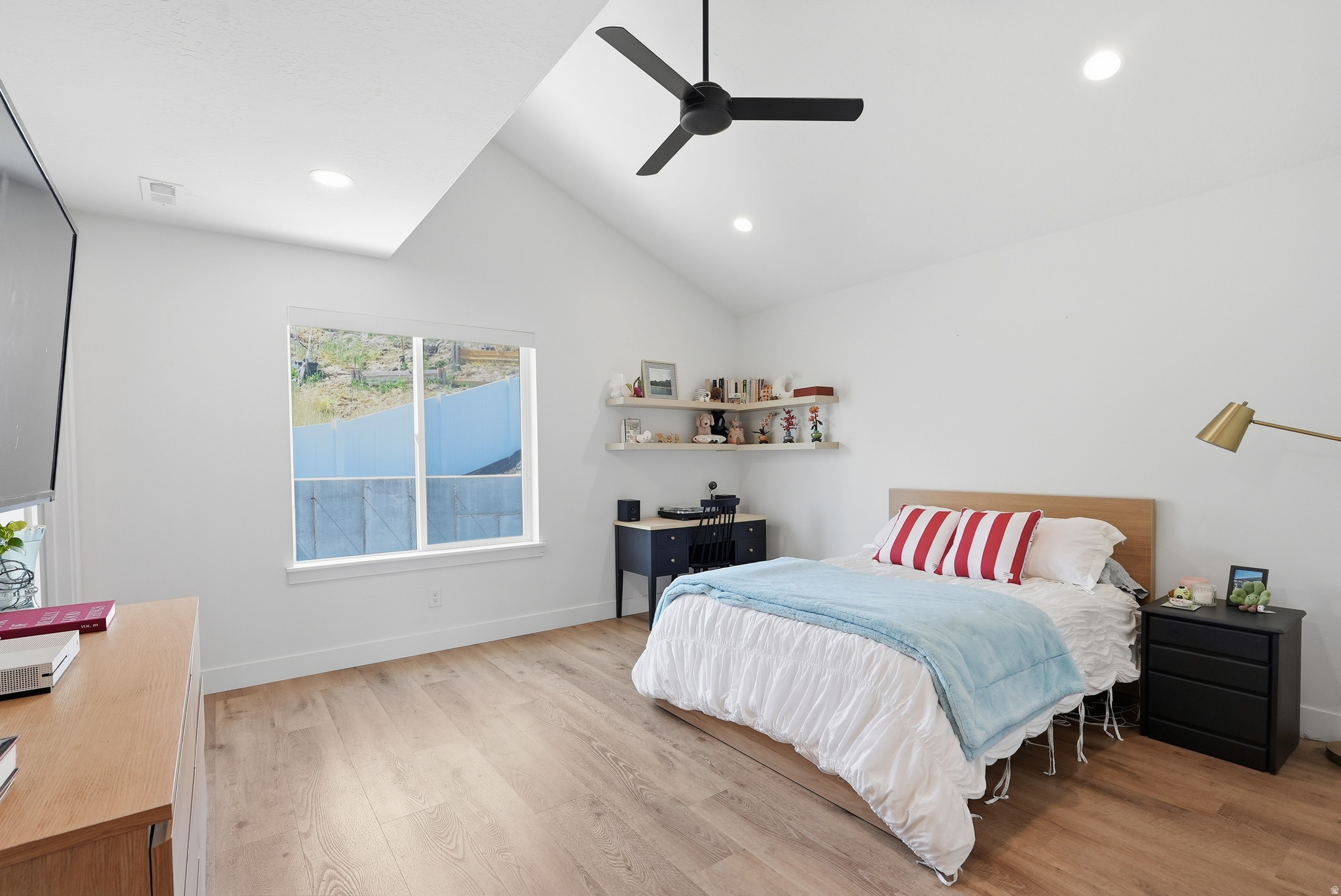 CLOVER RIDGE - Residential