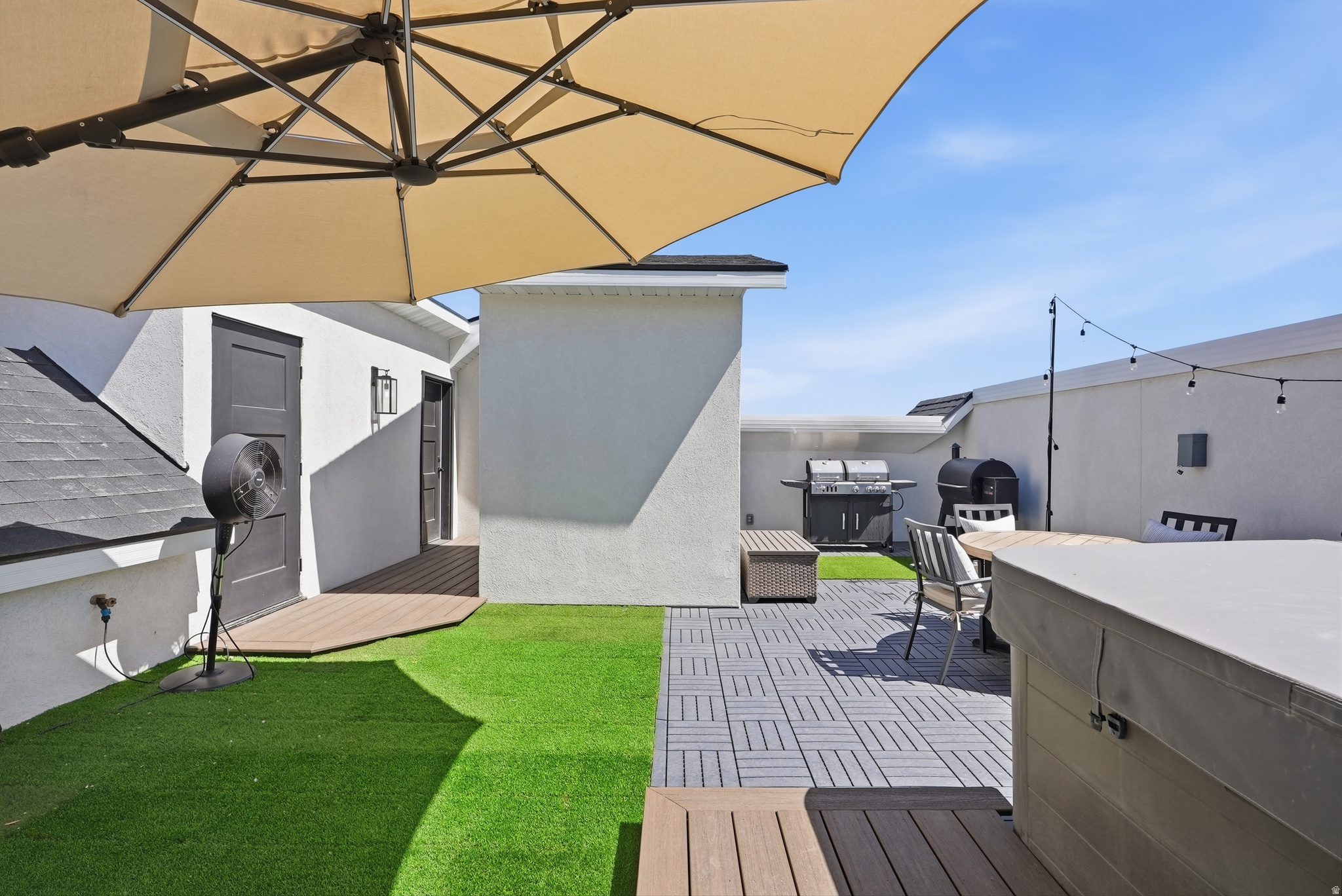 CLOVER RIDGE - Residential