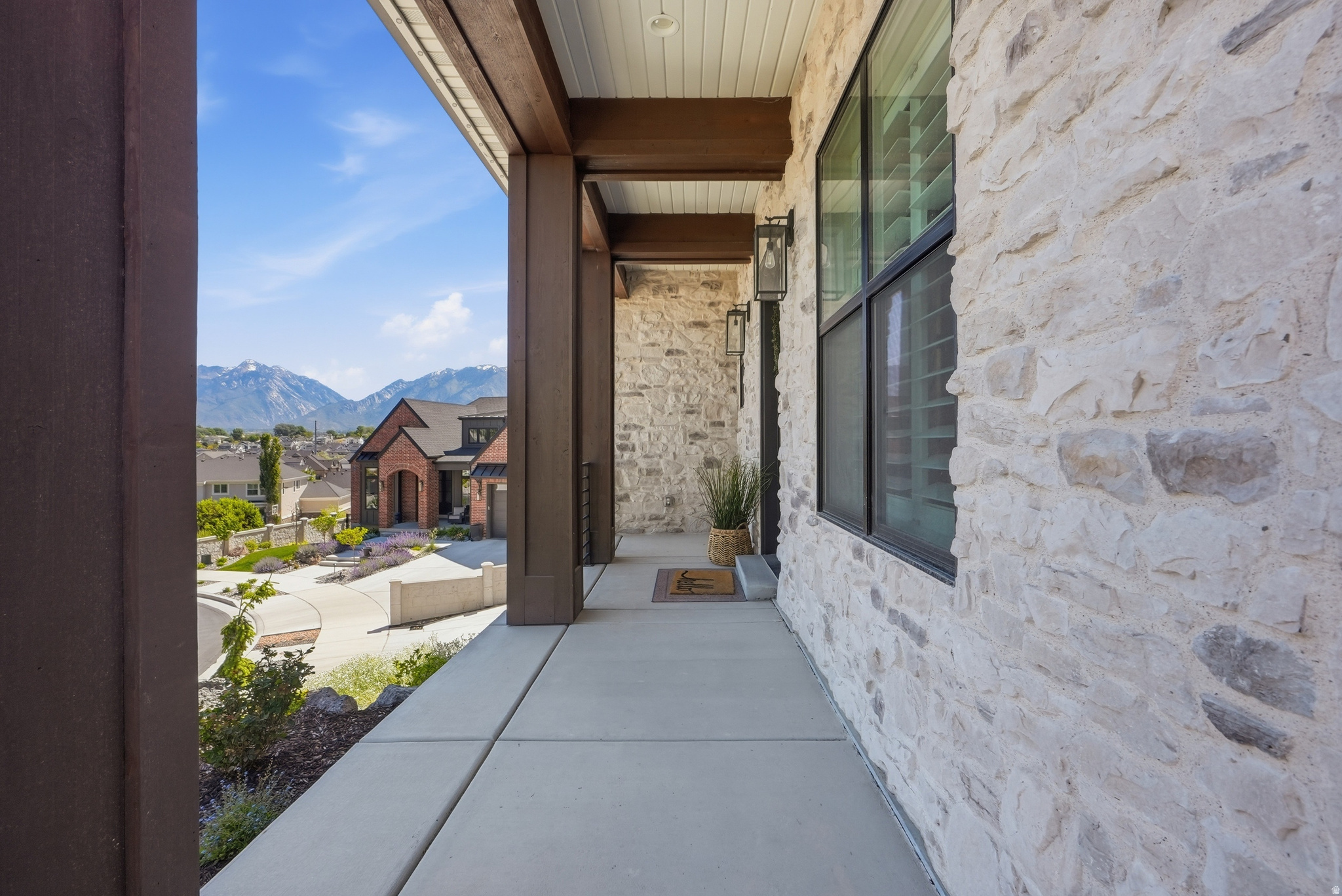 CLOVER RIDGE - Residential
