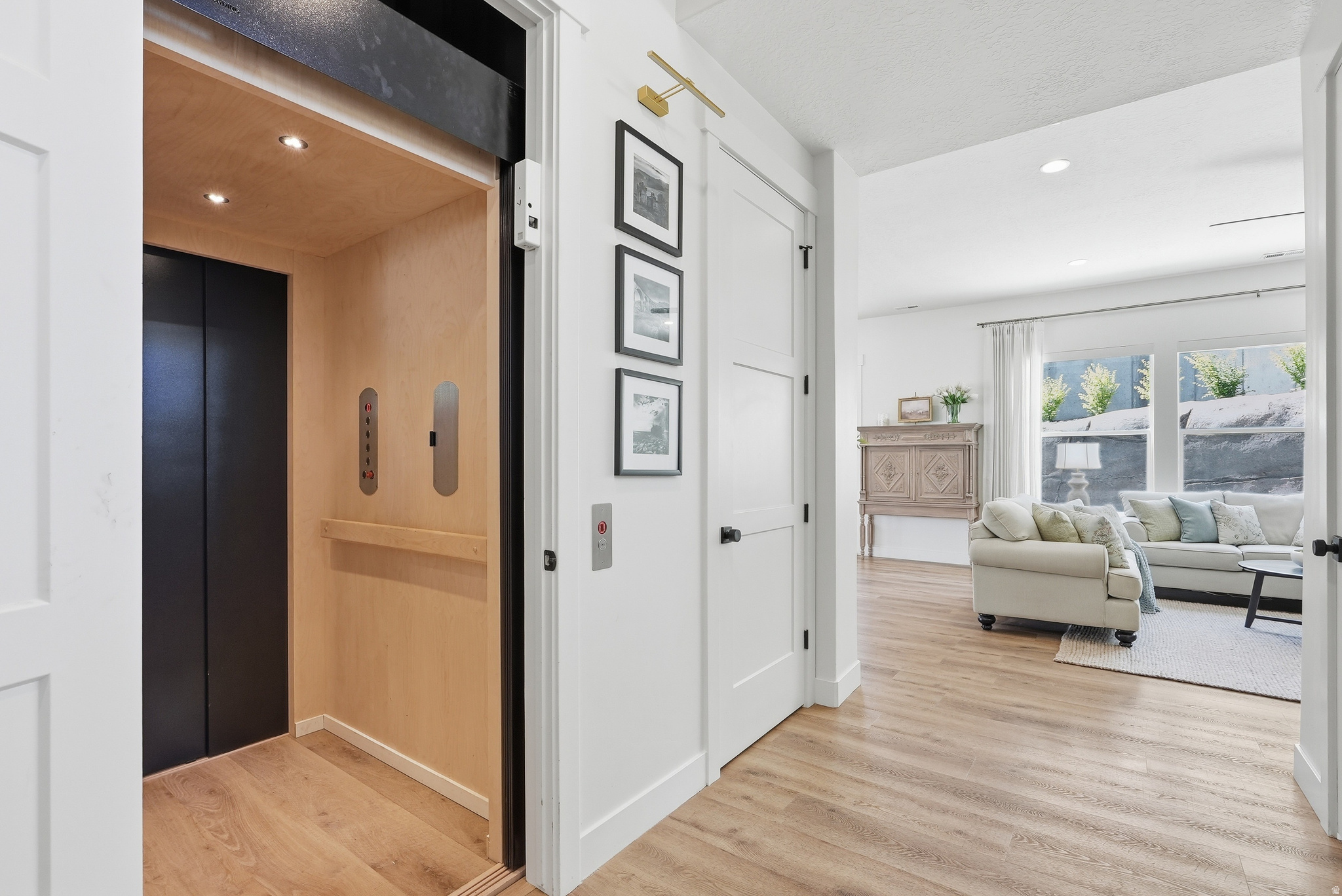 CLOVER RIDGE - Residential