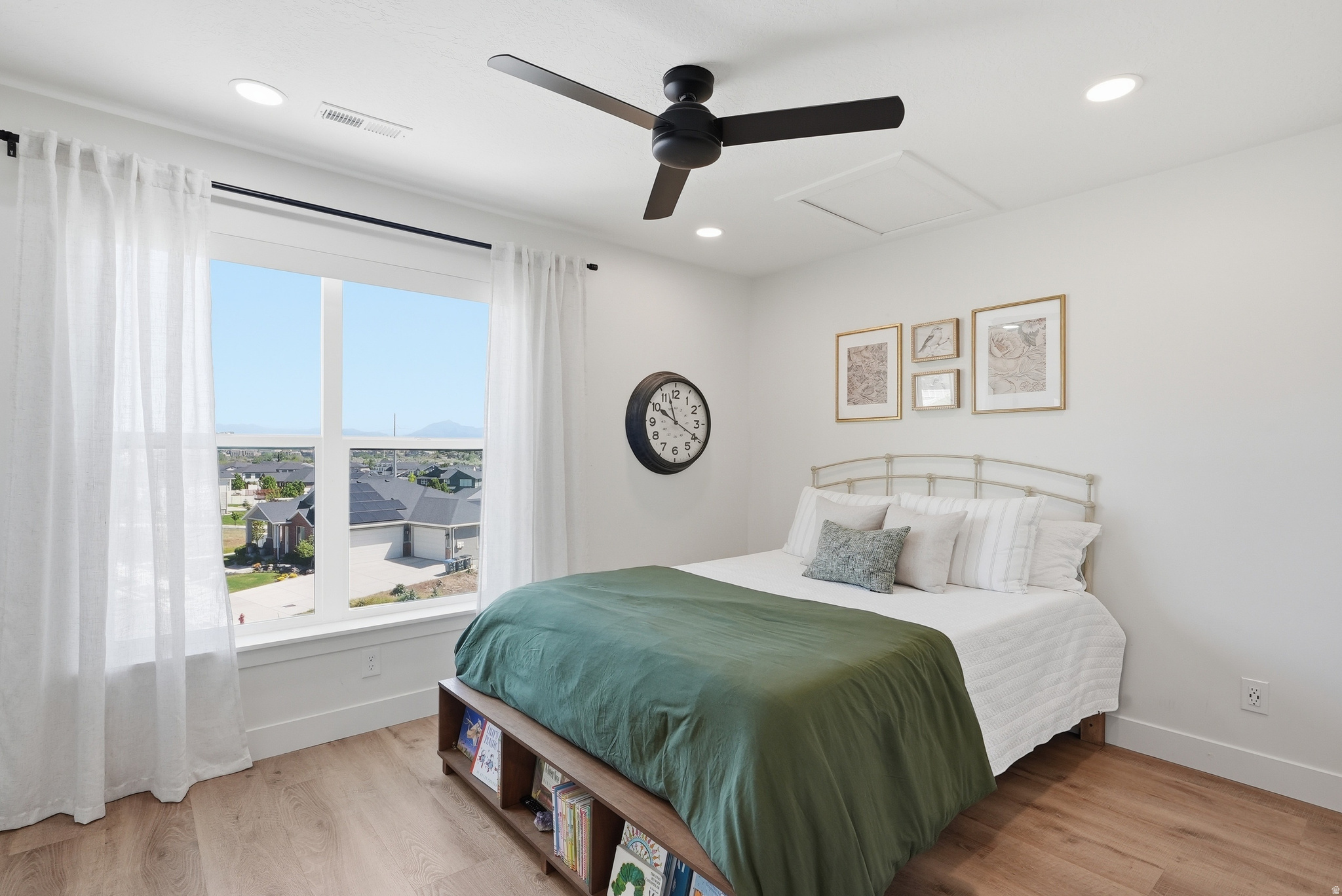 CLOVER RIDGE - Residential
