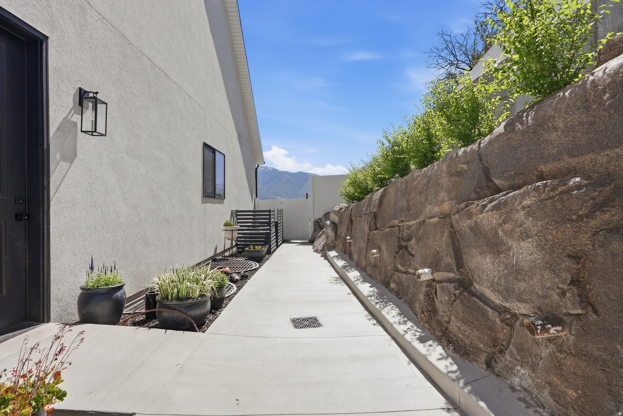CLOVER RIDGE - Residential