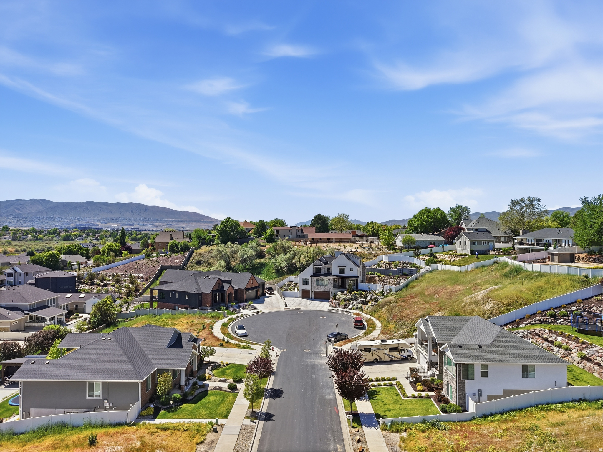 CLOVER RIDGE - Residential