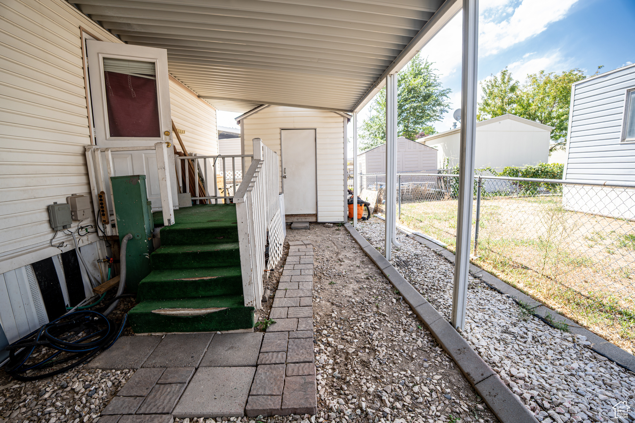 WINDSOR ESTATES - Residential