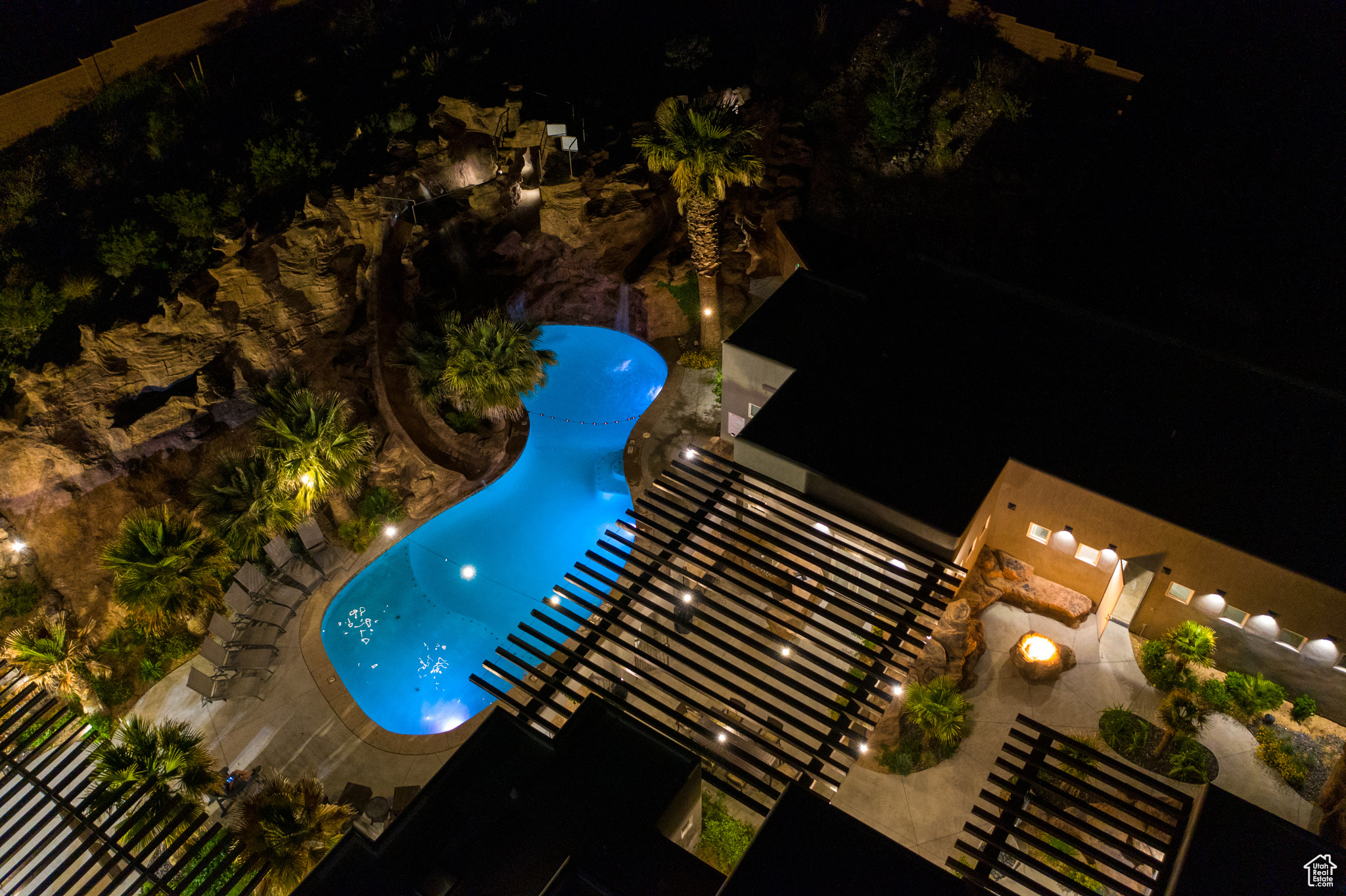 ADOBE HILLS - Residential