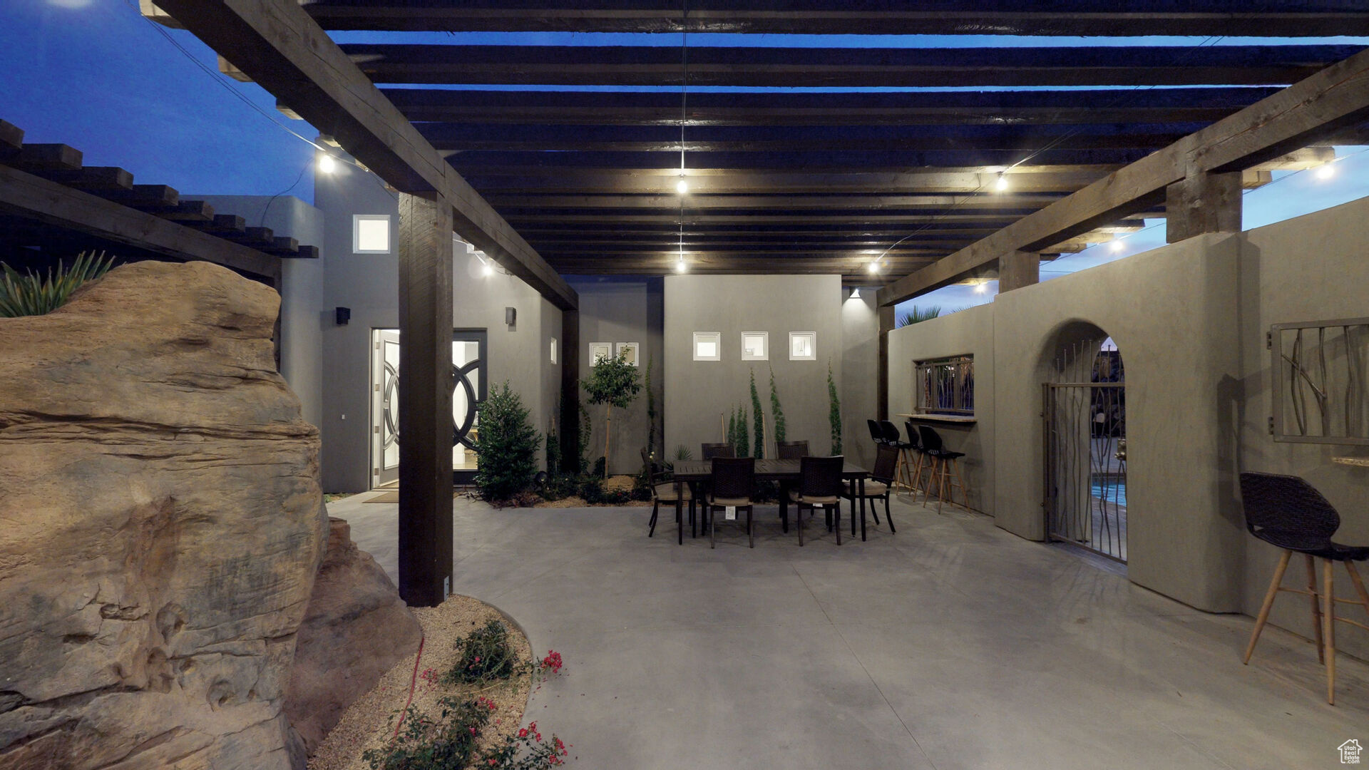 ADOBE HILLS - Residential