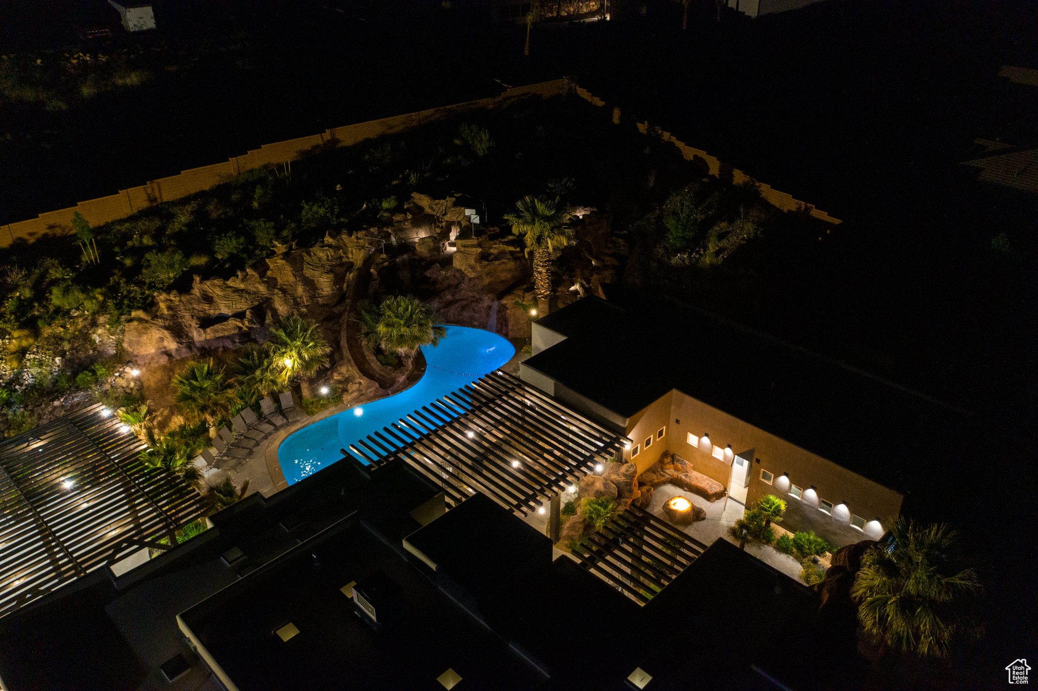 ADOBE HILLS - Residential