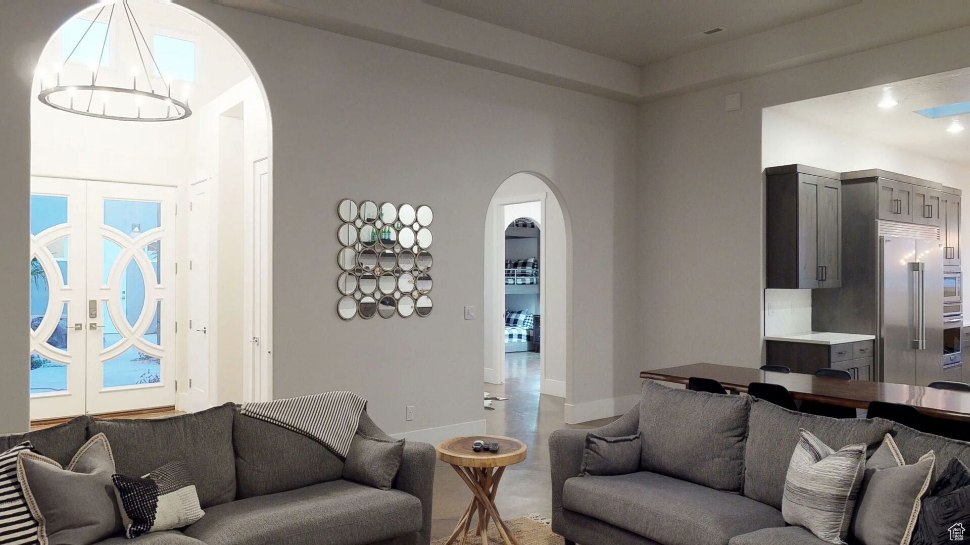 ADOBE HILLS - Residential
