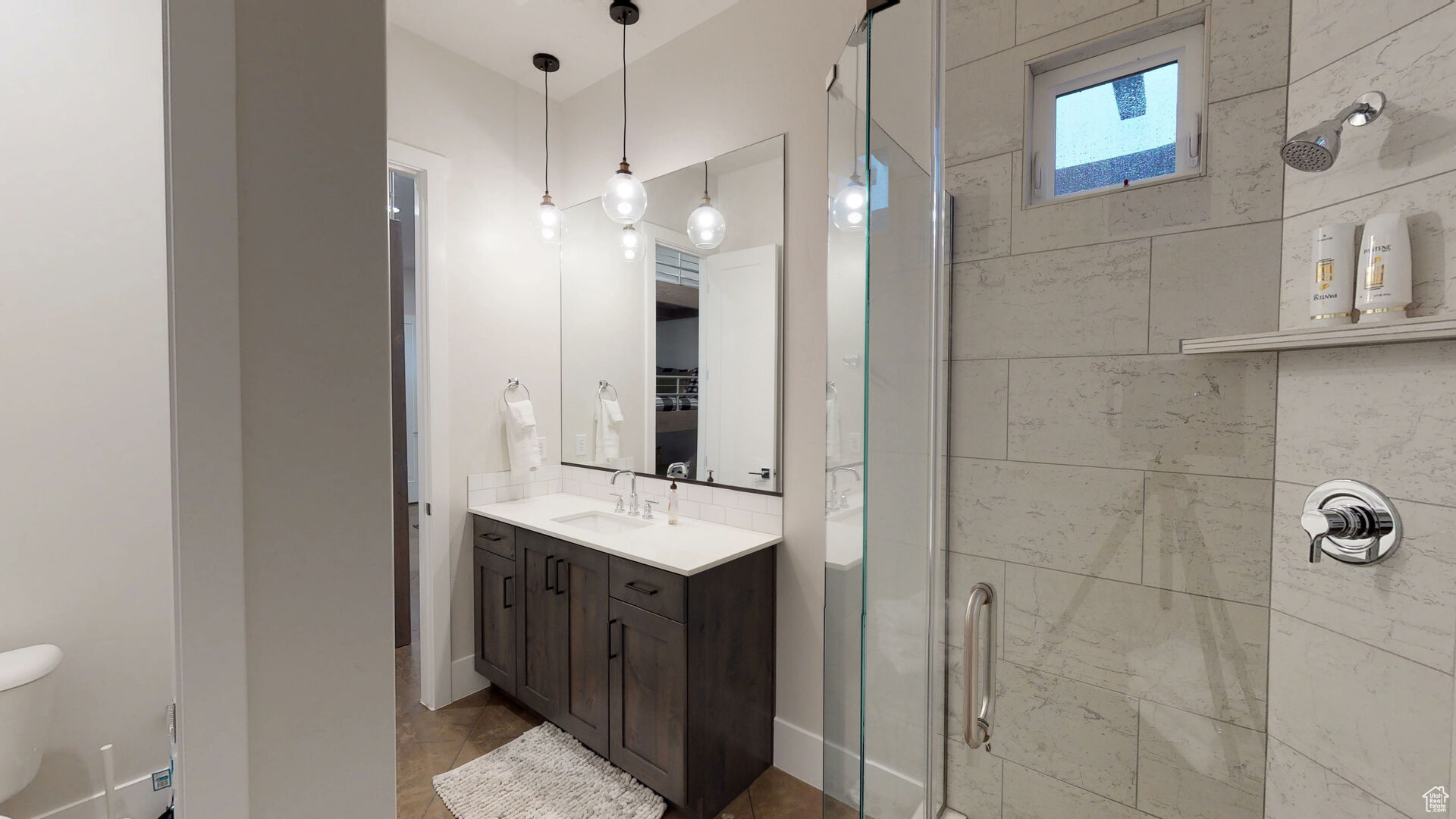 ADOBE HILLS - Residential