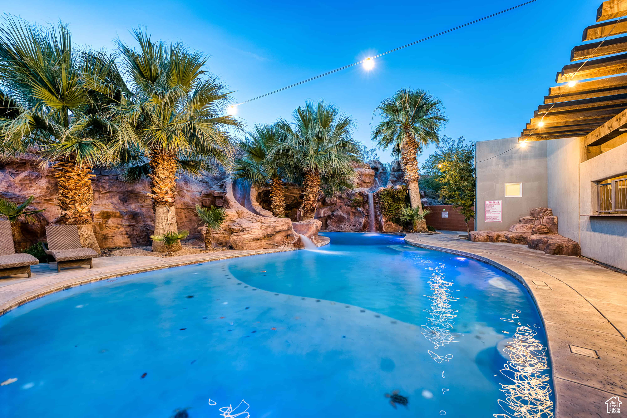 ADOBE HILLS - Residential