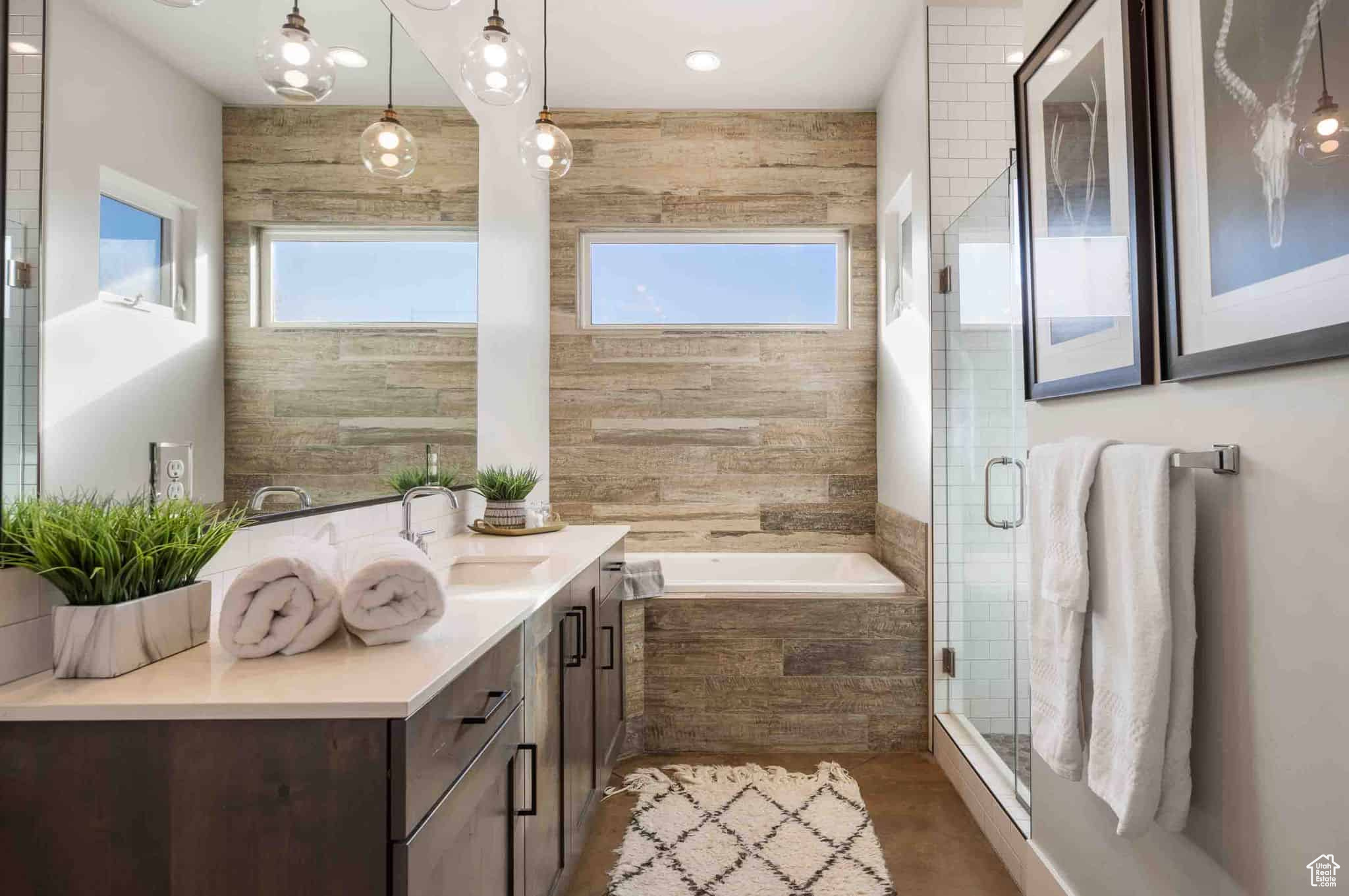 ADOBE HILLS - Residential