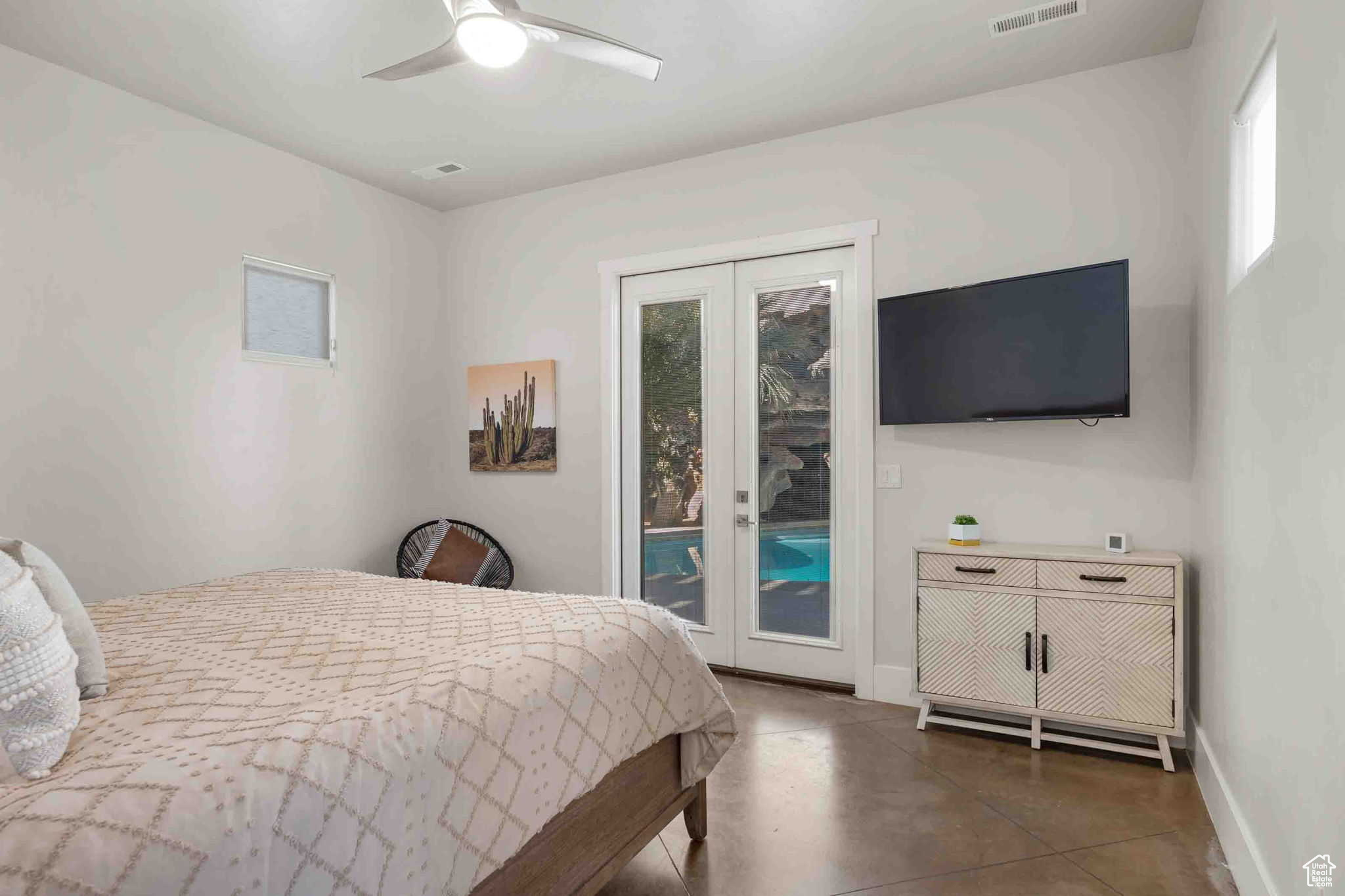 ADOBE HILLS - Residential