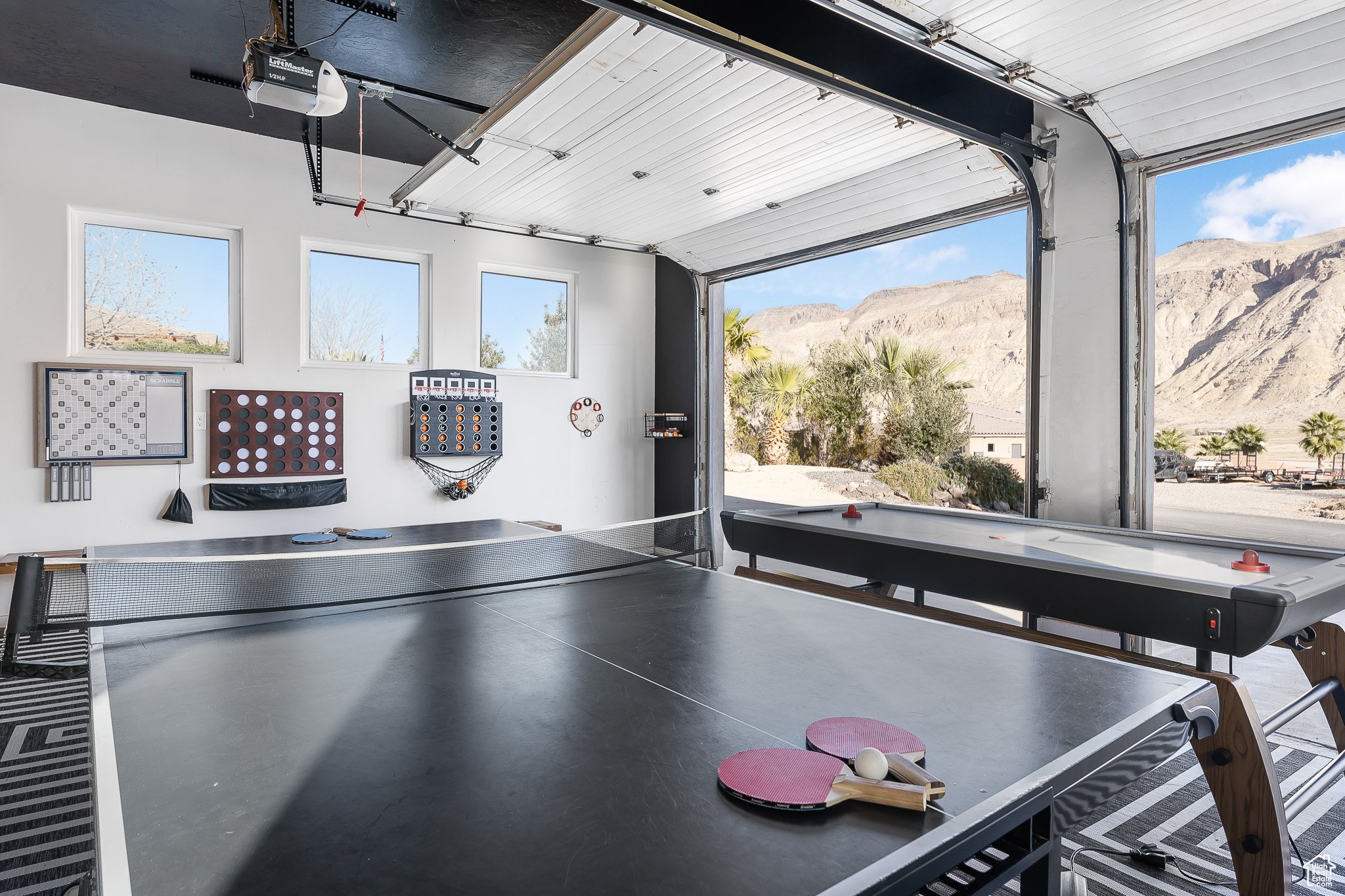 ADOBE HILLS - Residential