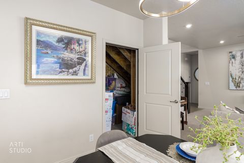 Tiny photo for 521 S PALM AVE, Washington, UT 84780 (MLS # 2121076)