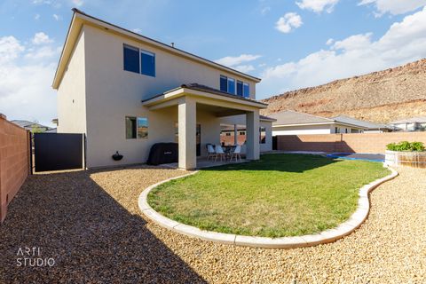 Tiny photo for 521 S PALM AVE, Washington, UT 84780 (MLS # 2121076)