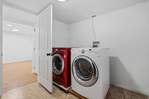 Tiny photo for 889 N 900 W, Salt Lake City, UT 84116 (MLS # 2126244)