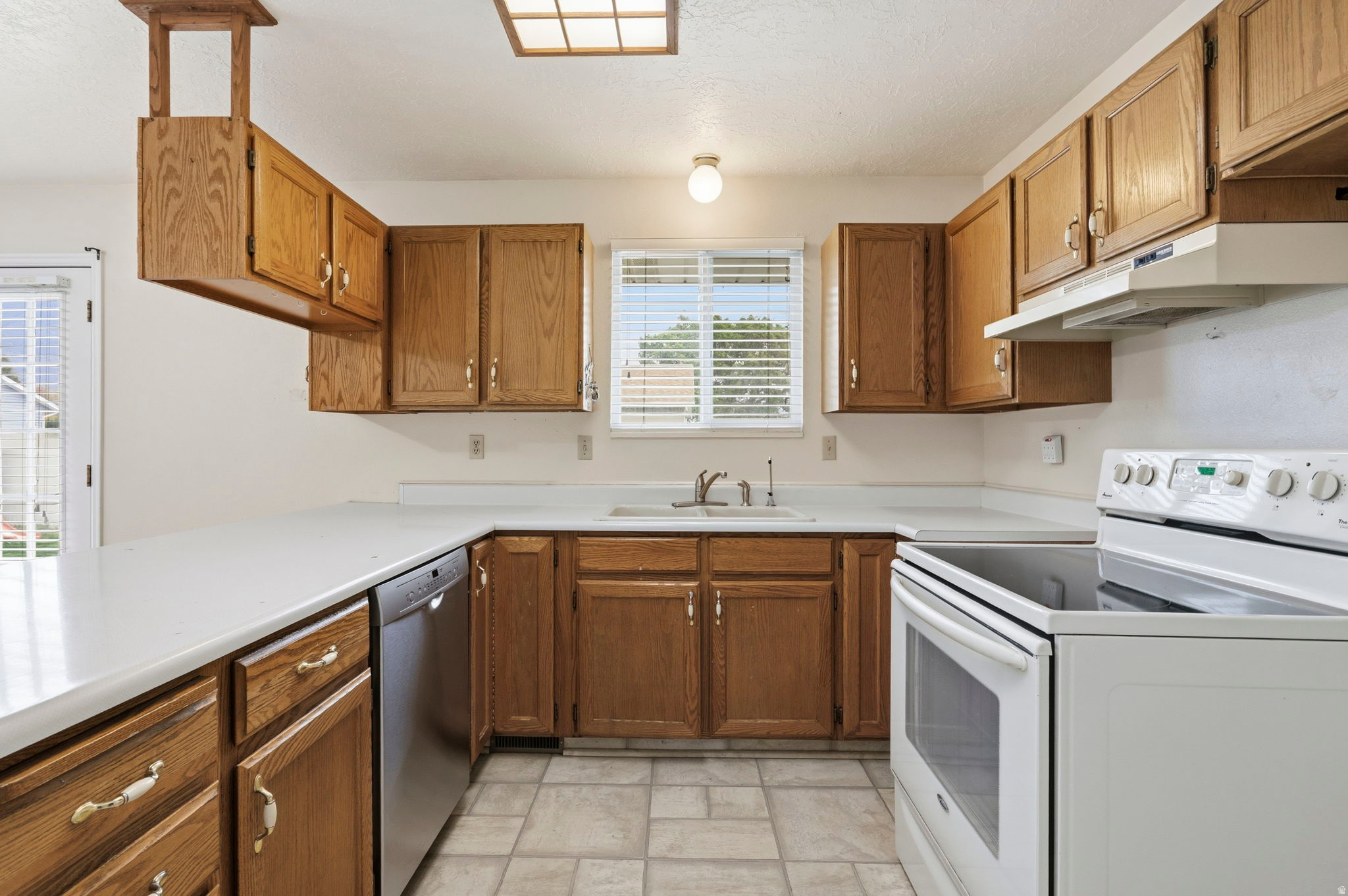 HILLTOP - Residential