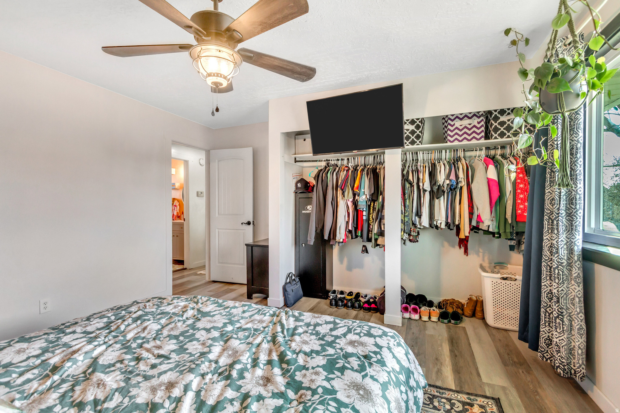 CANYON WEST - Residential