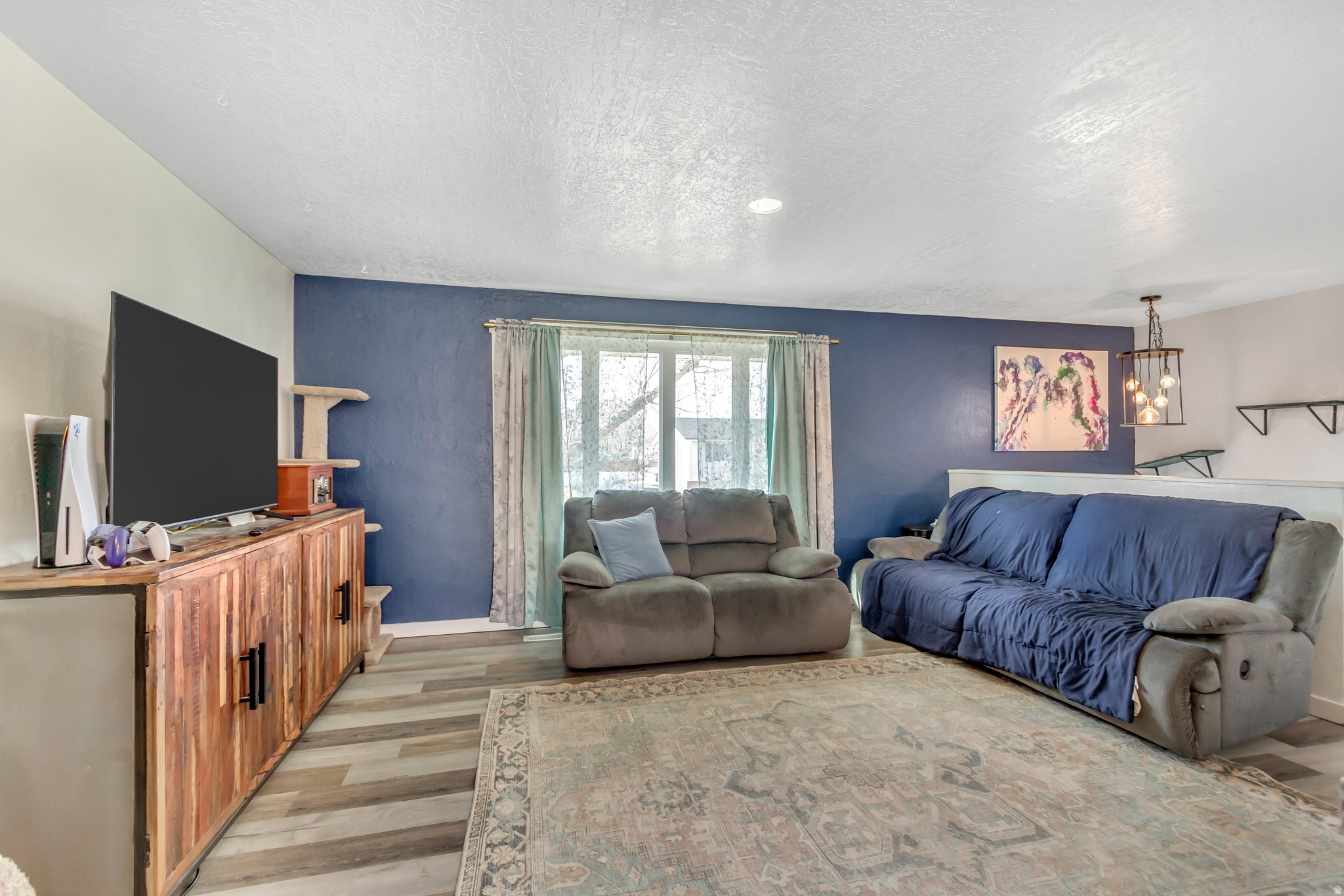 CANYON WEST - Residential