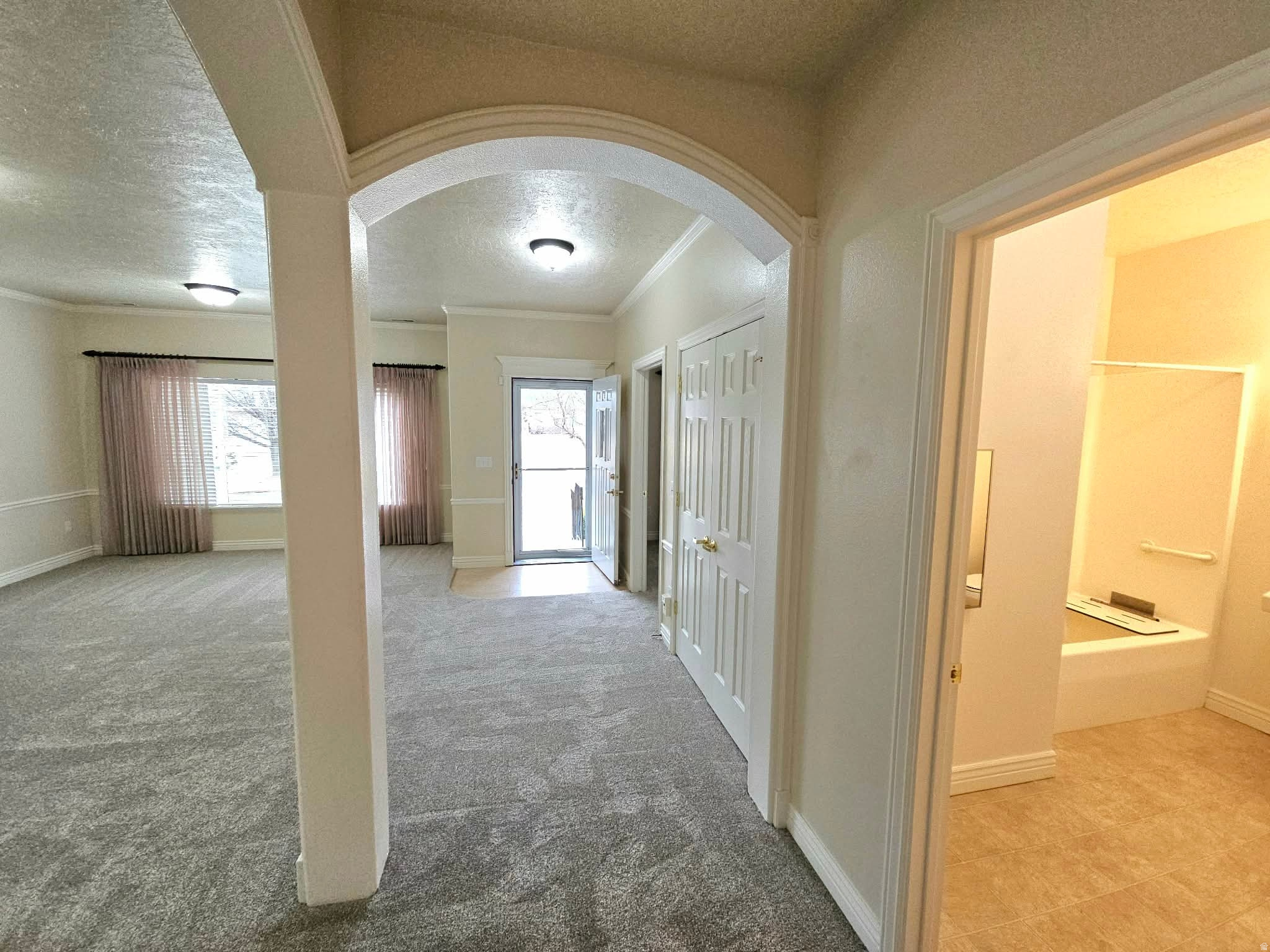 VILLAGE GREEN - Residential