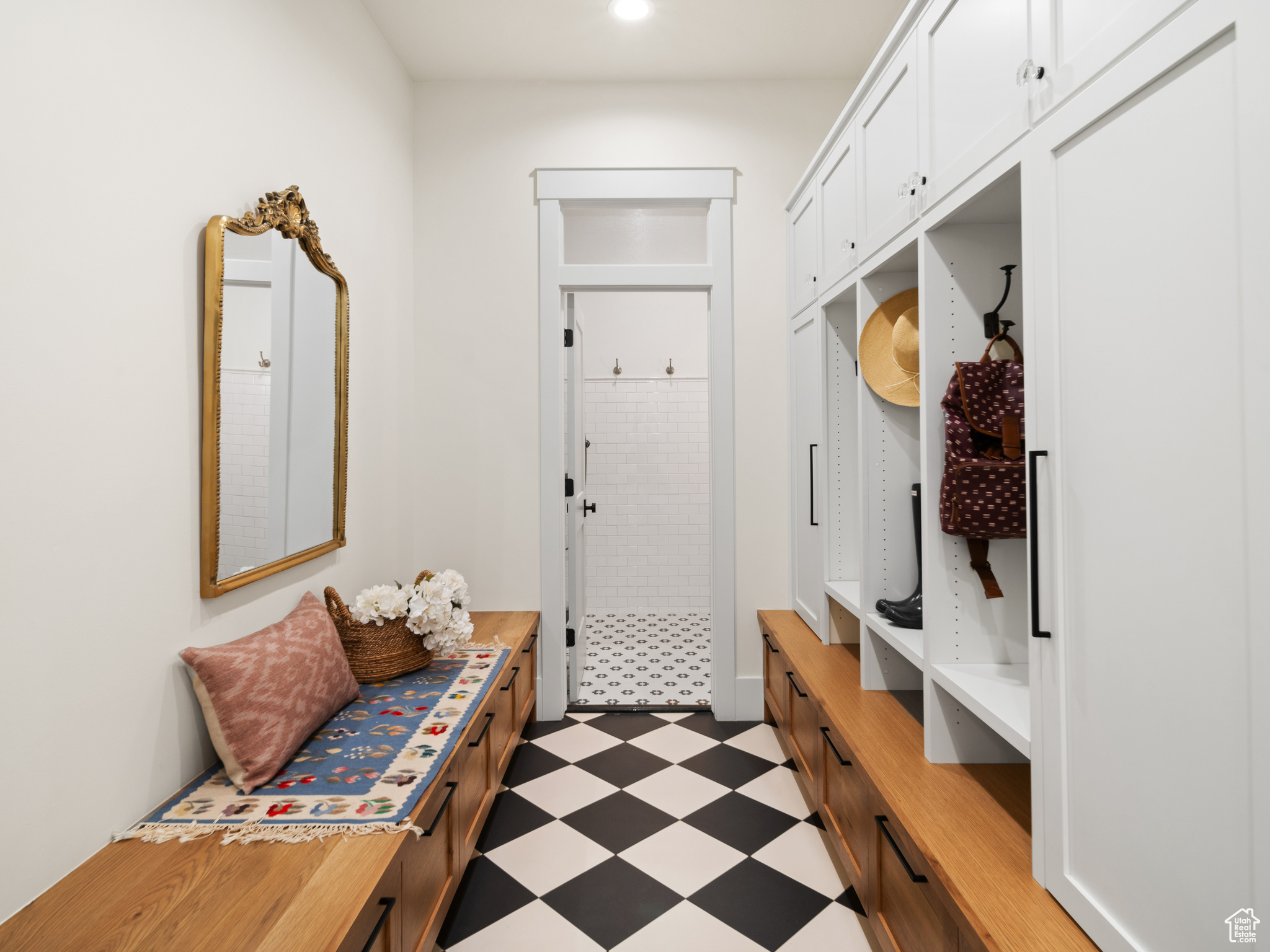 ELK RIDGE - Residential