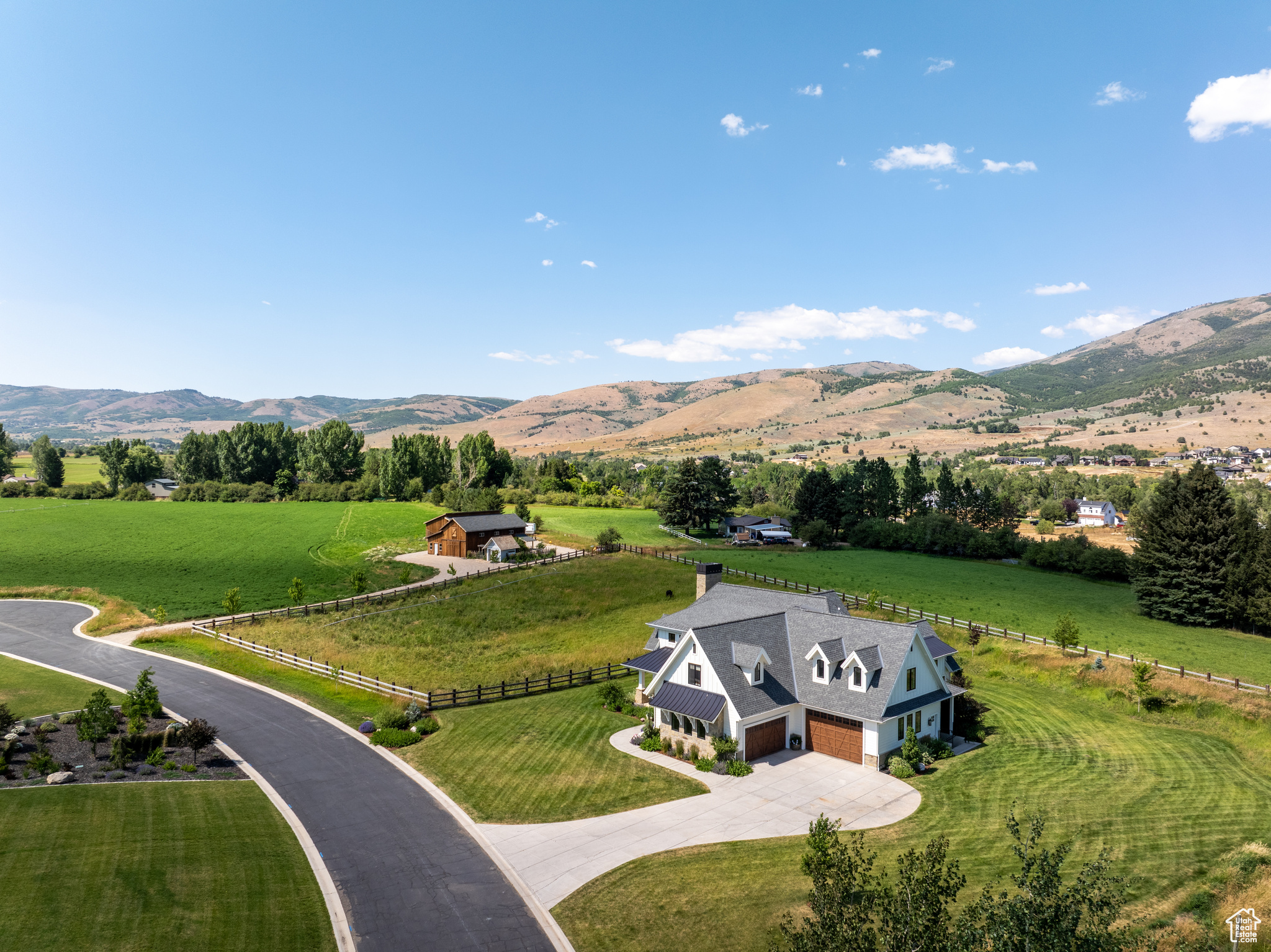 ELK RIDGE - Residential