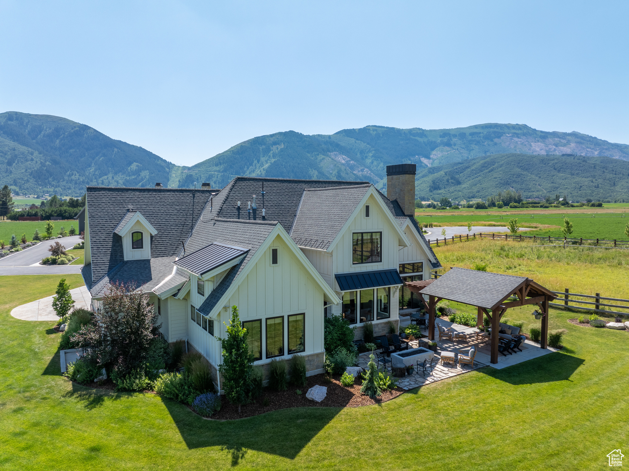 ELK RIDGE - Residential