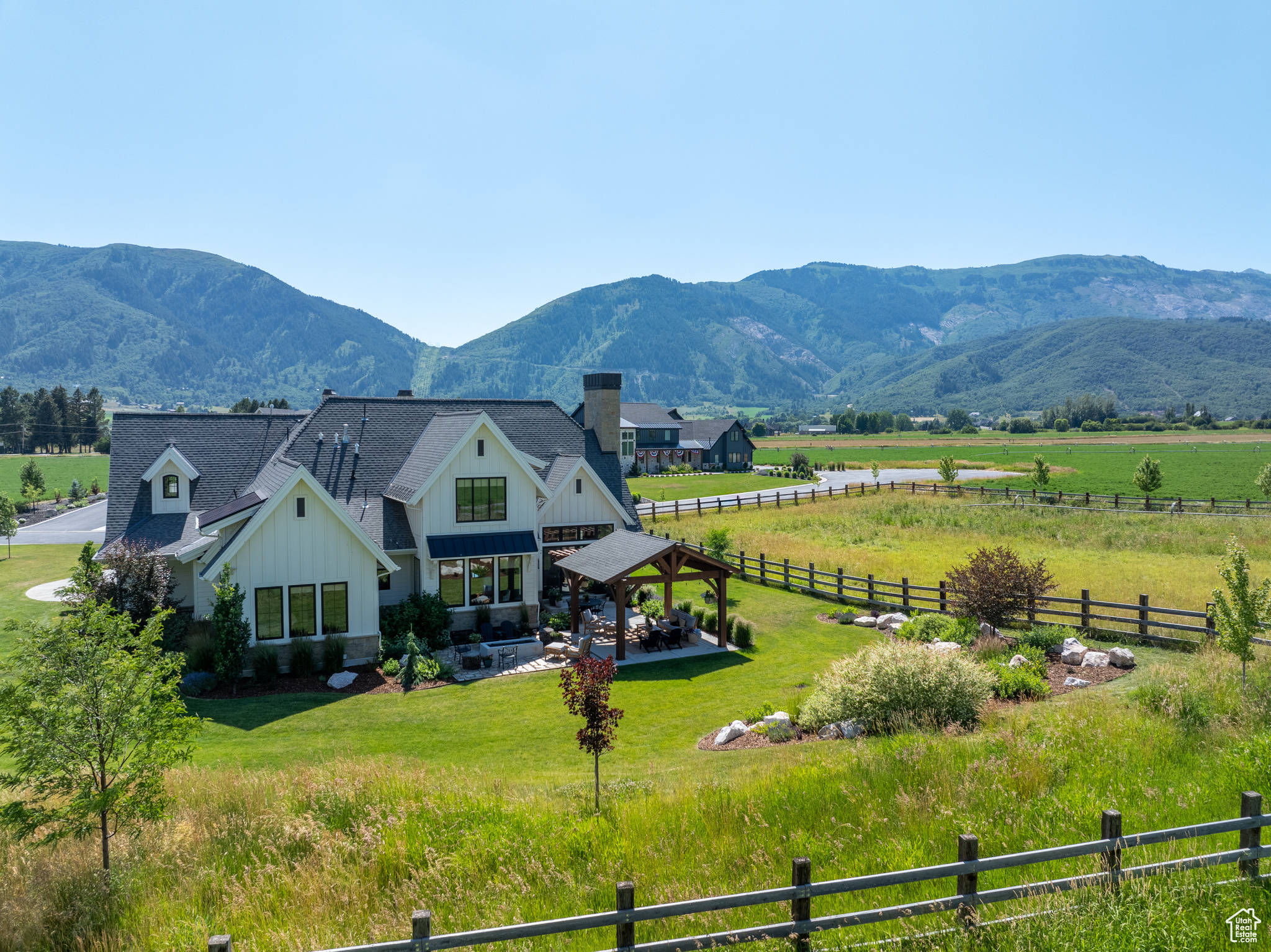 ELK RIDGE - Residential