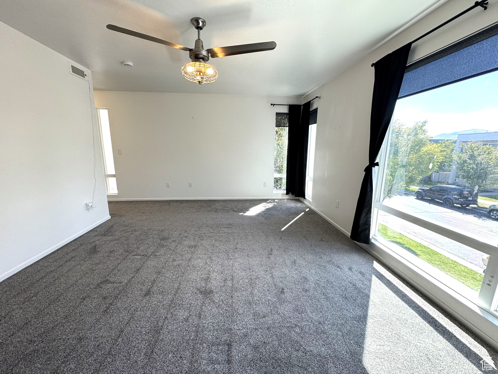 DAYBREAK - Residential