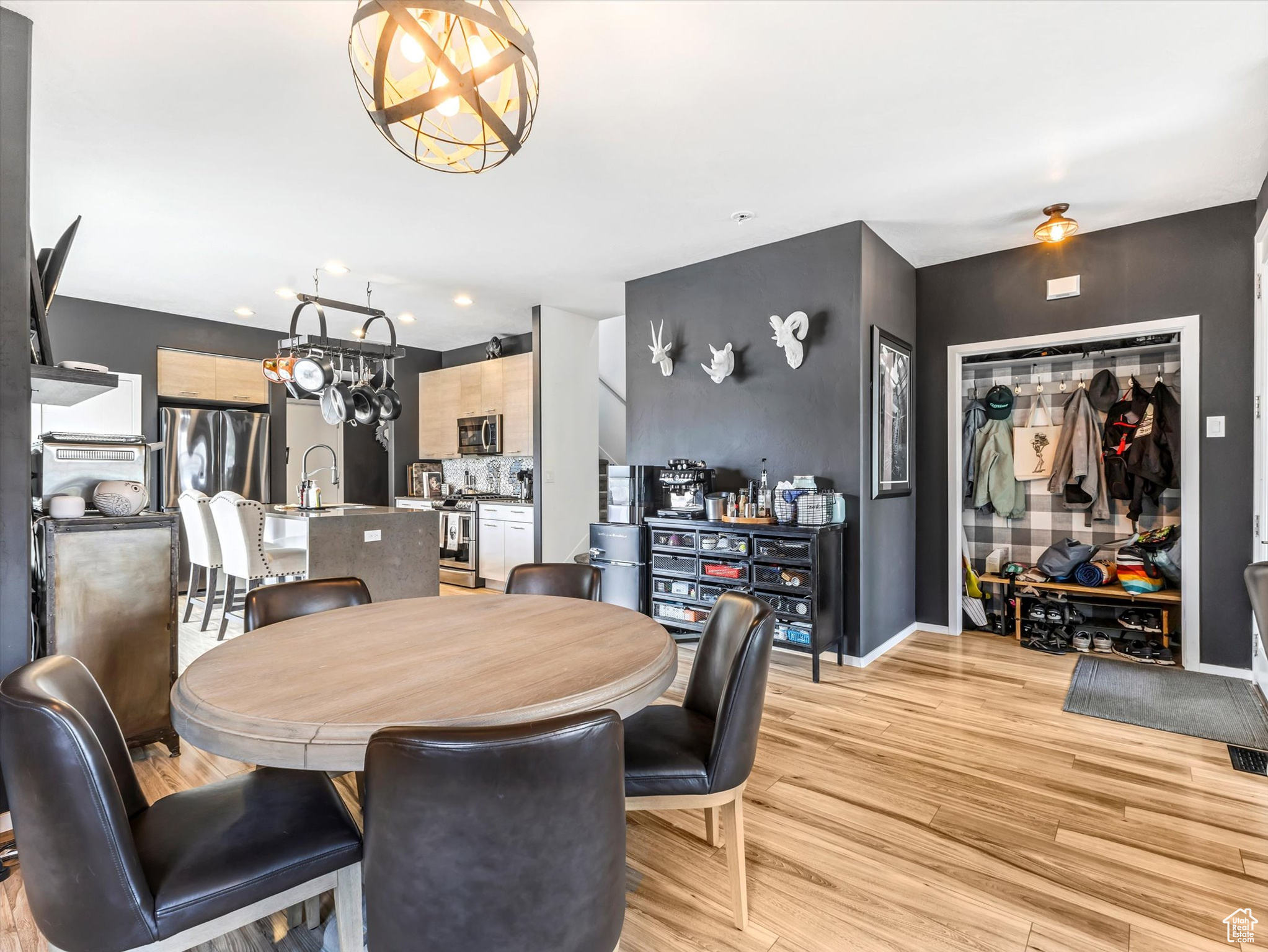 DAYBREAK - Residential