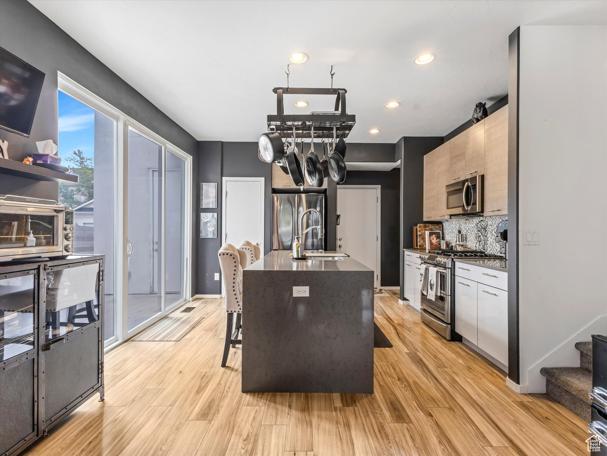 DAYBREAK - Residential