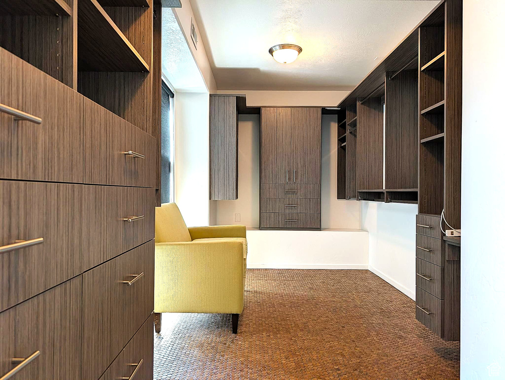 DAYBREAK - Residential