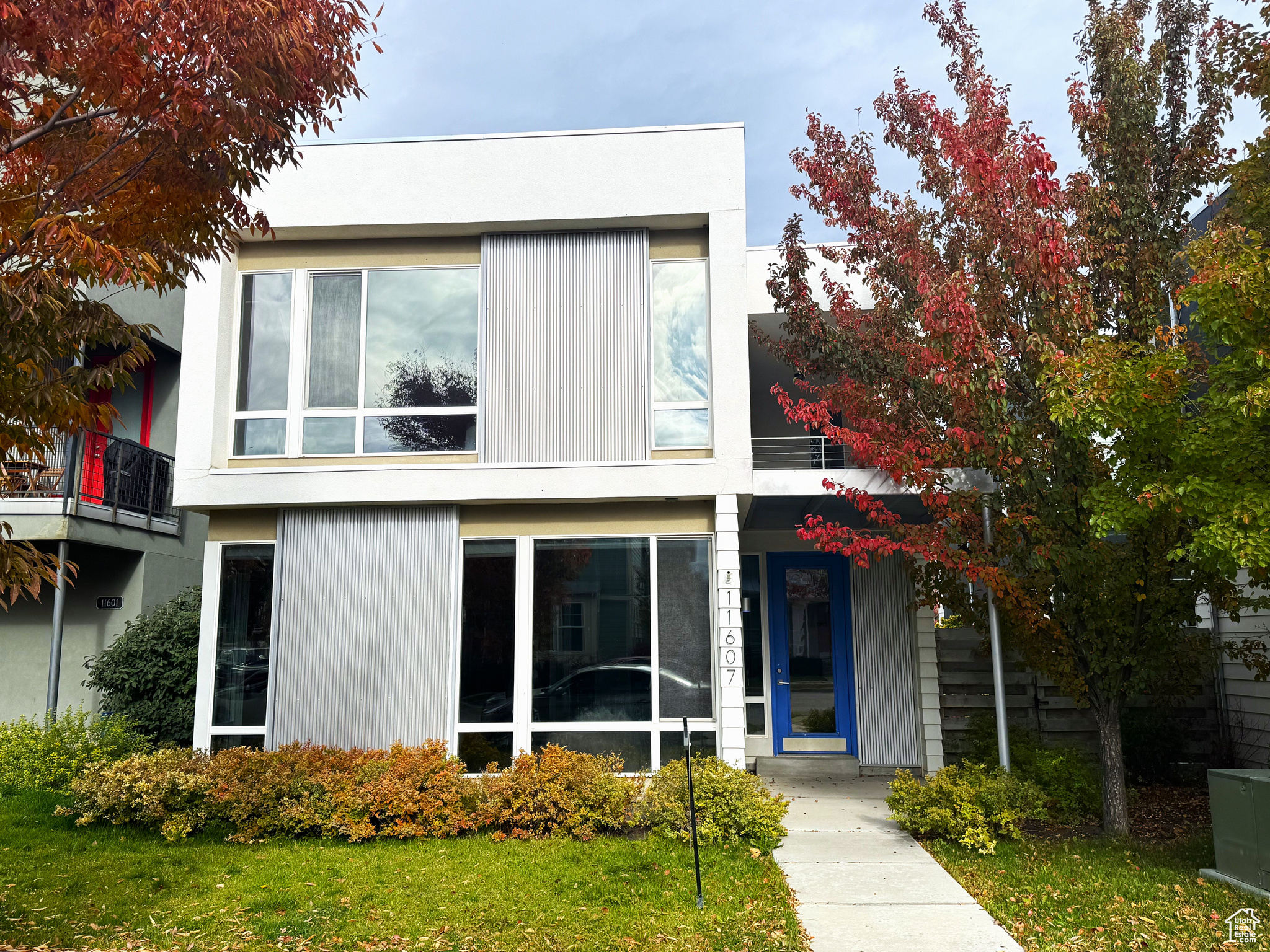 DAYBREAK - Residential