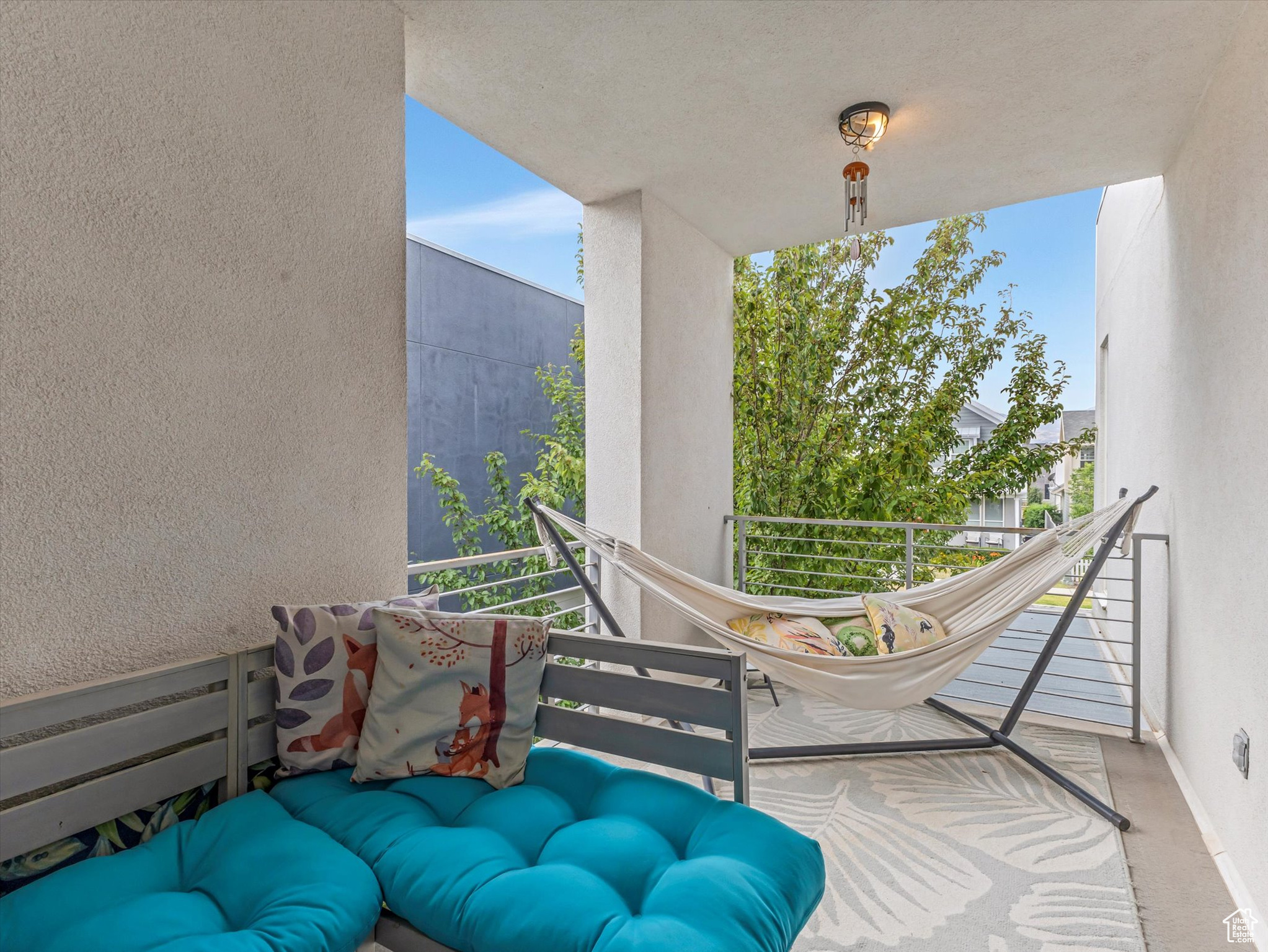 DAYBREAK - Residential