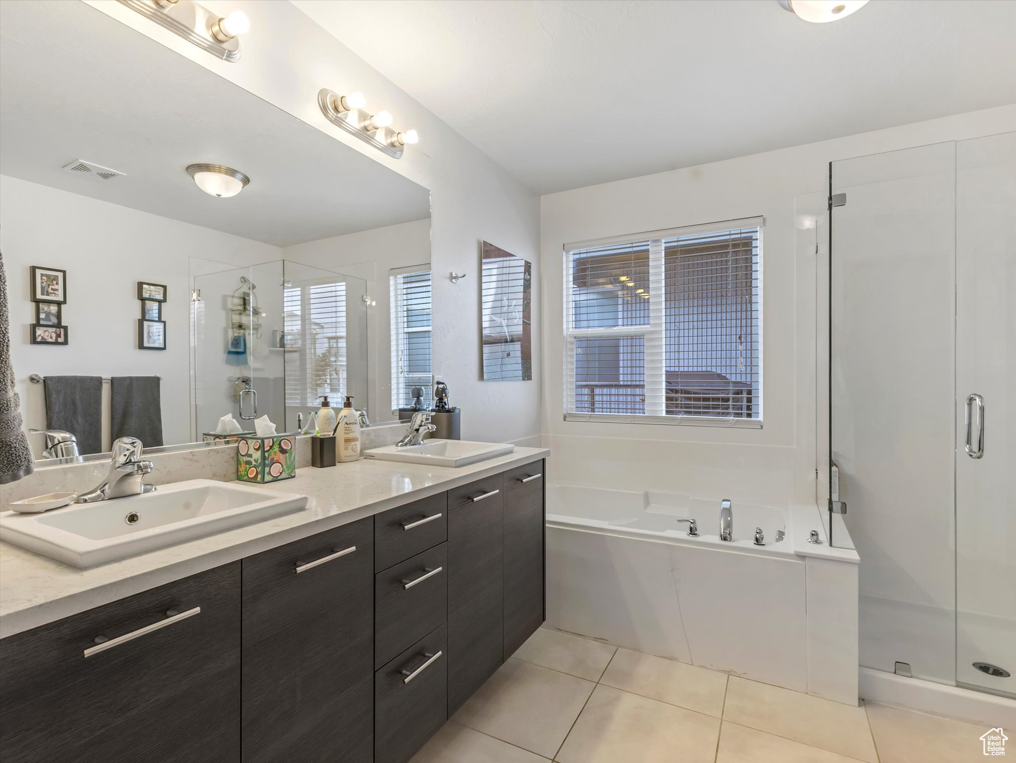 DAYBREAK - Residential