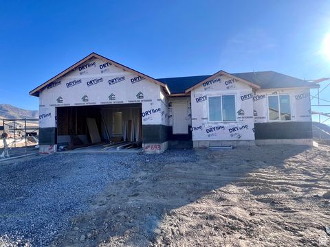 Photo of 2368 E SEGO LILIY DR, Eagle Mountain, UT 84005 (MLS # 2084462)