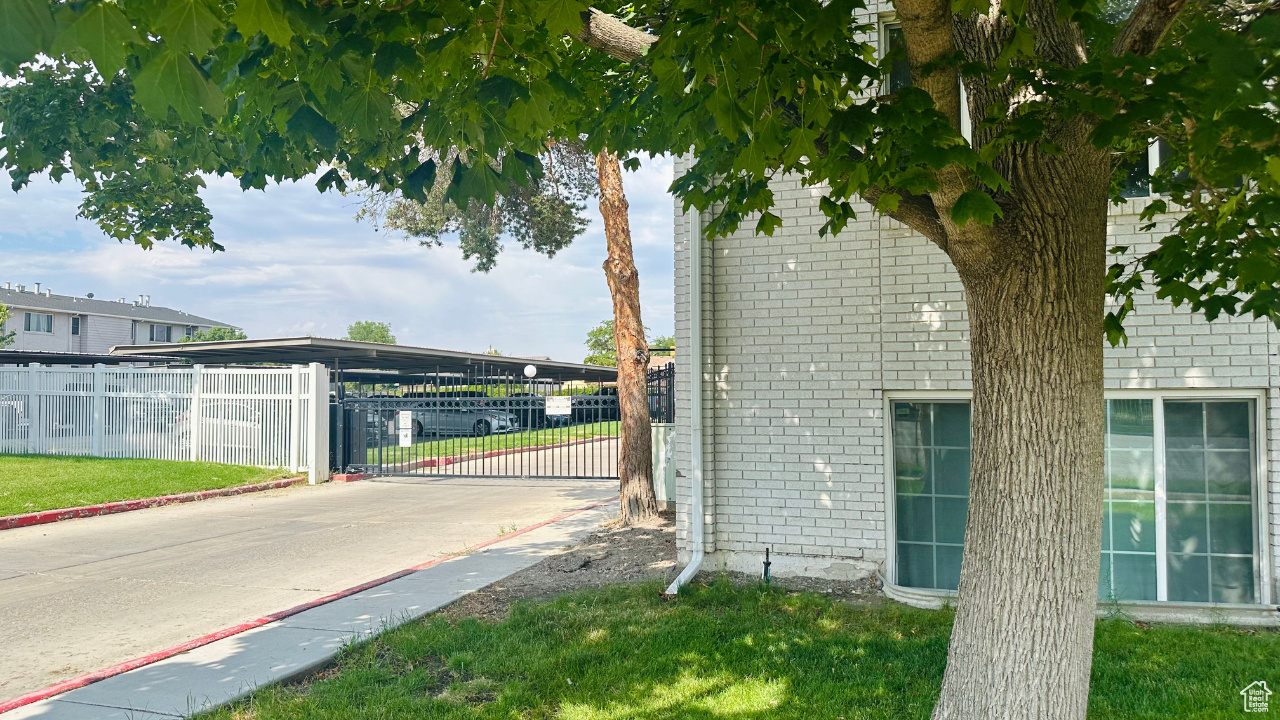 WOOD CREST CONDOMINIUM PHASE 3 - Residential